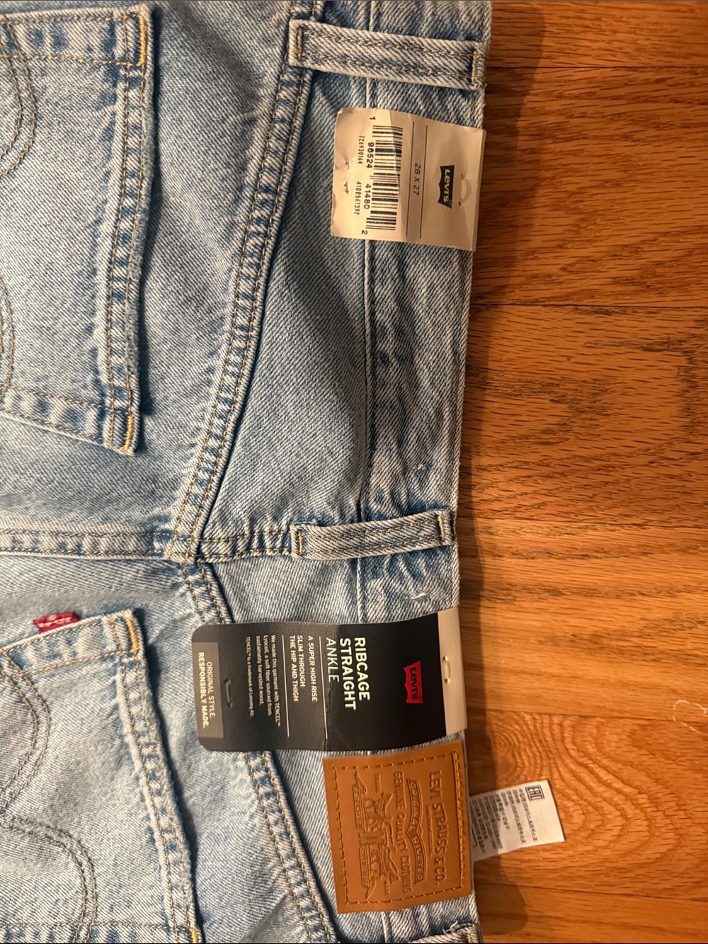 Levi's Light Blue Ribcage Straight Leg Jeans - Classic Denim